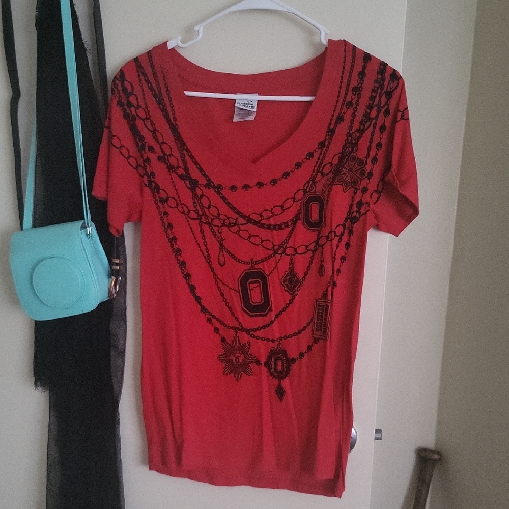 Stylish Red Graphic Tee with Chain Design